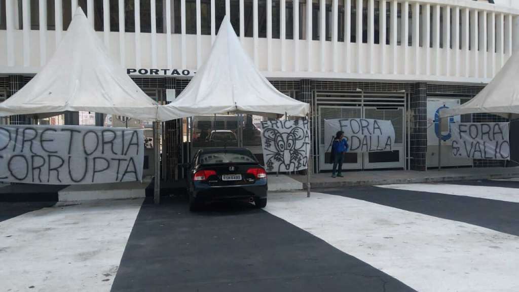 Protesto da torcida pontepretana