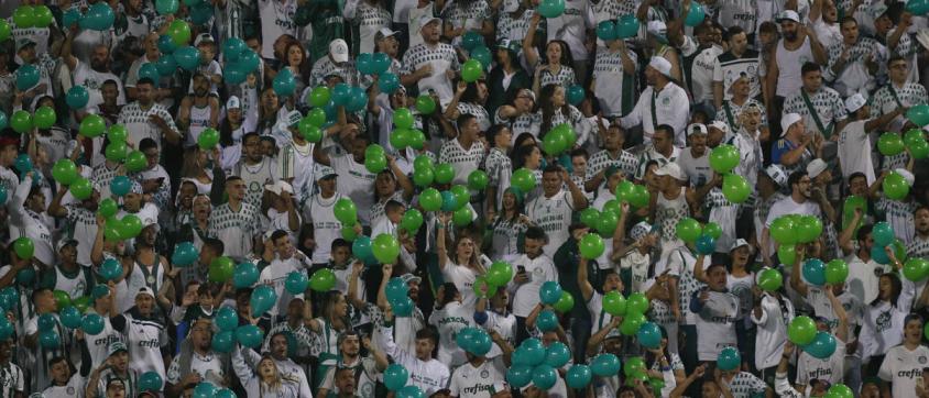 Sem estádio, Palmeiras terá que jogar clássico em antiga casa do Corinthians
