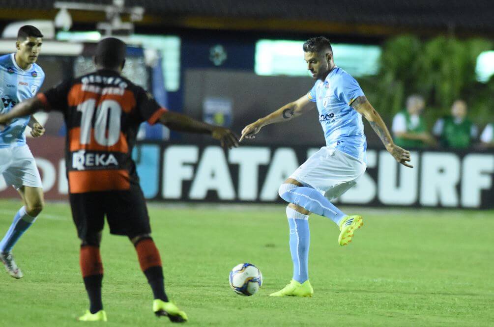 Oeste venceu o Londrina (Foto: Gustavo Oliveira/Londrina)