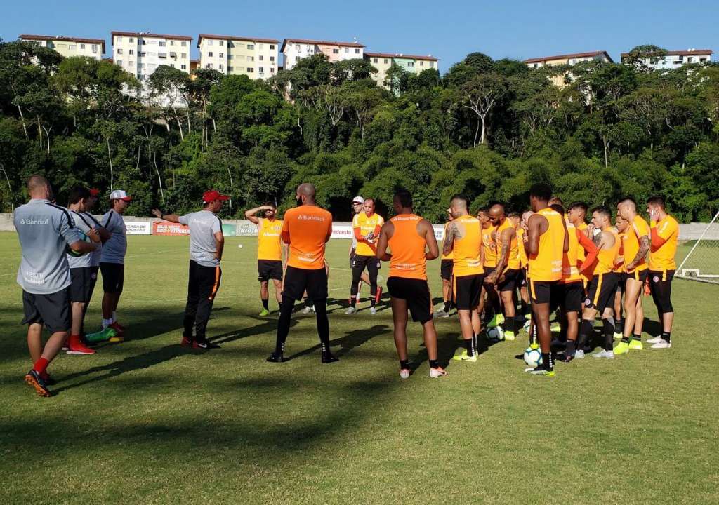 Bahia x Internacional - Técnico estreia para por fim à crise no Colorado 2 0002050425488 img