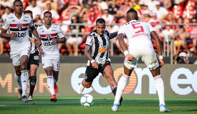Para zagueiro, Atlético-MG perdeu no Morumbi porque ‘deu dois gols’ ao São Paulo