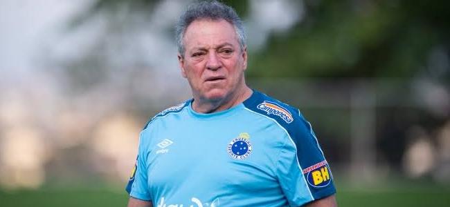 Abel Braga acha que bom ambiente vai tirar Raposa da degola