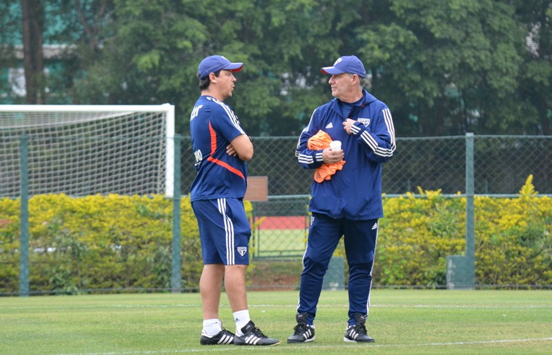 Diniz cita semana de treinos como fator de peso para vitória do São Paulo