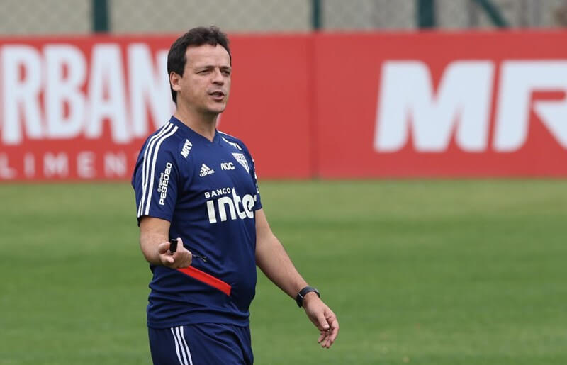 Ao projetar clássico, Diniz minimiza tabu do São Paulo em arena alviverde