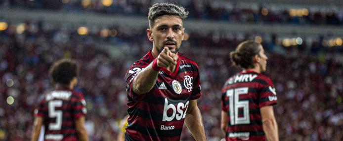 Arrascaeta chega aos 11 gols no Brasileirão pelo Mengo