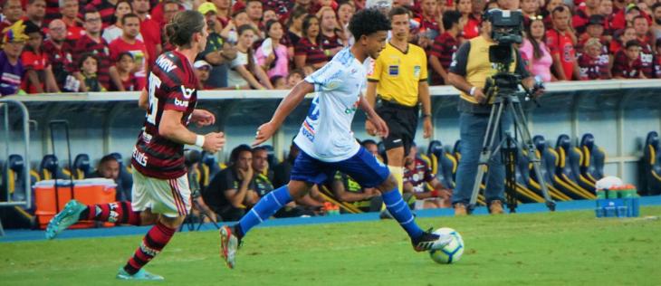 CSA foi volante no Maracanã. Foto:Matheus Pimenta