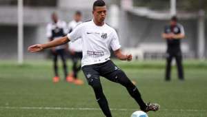 Jovem de R$ 444 milhões se inspira em Neymar para brilhar no Santos