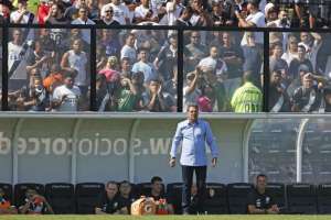 Vasco inicia conversas para renovar contrato de Luxemburgo