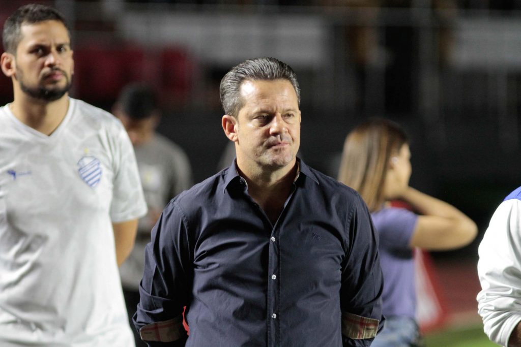 Mesmo com revés para o Flamengo, Argel Fucks elogia atuação do CSA: ‘Orgulho’