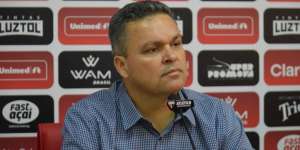 Clube no G4 da Série B, mas presidente lamenta 