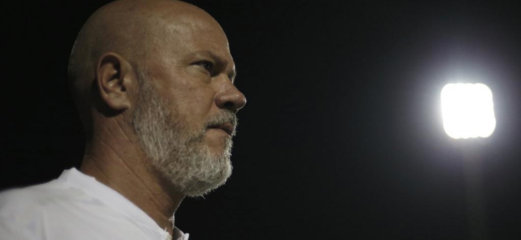 Antes de confirmar acesso, técnico do Bragantino já vislumbra título da Série B