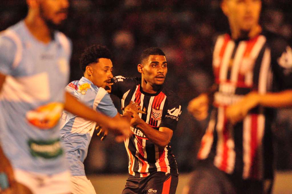  Retrospecto em casa coloca Paulista perto do título (Foto: Gustavo Amorim)