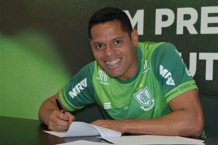 Série B: Ex-lateral de Flamengo, Palmeiras e Ponte renova com o América-MG