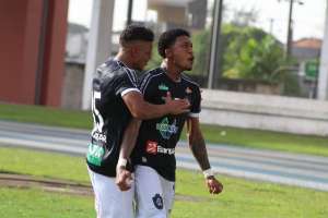 Sem clube desde julho, atacante ex-Bahia reforça o Botafogo-PB