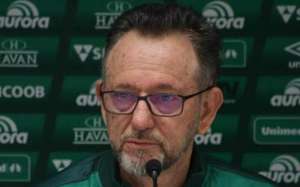 Presidente de time ameaçado no Brasileirão deve renunciar ao cargo