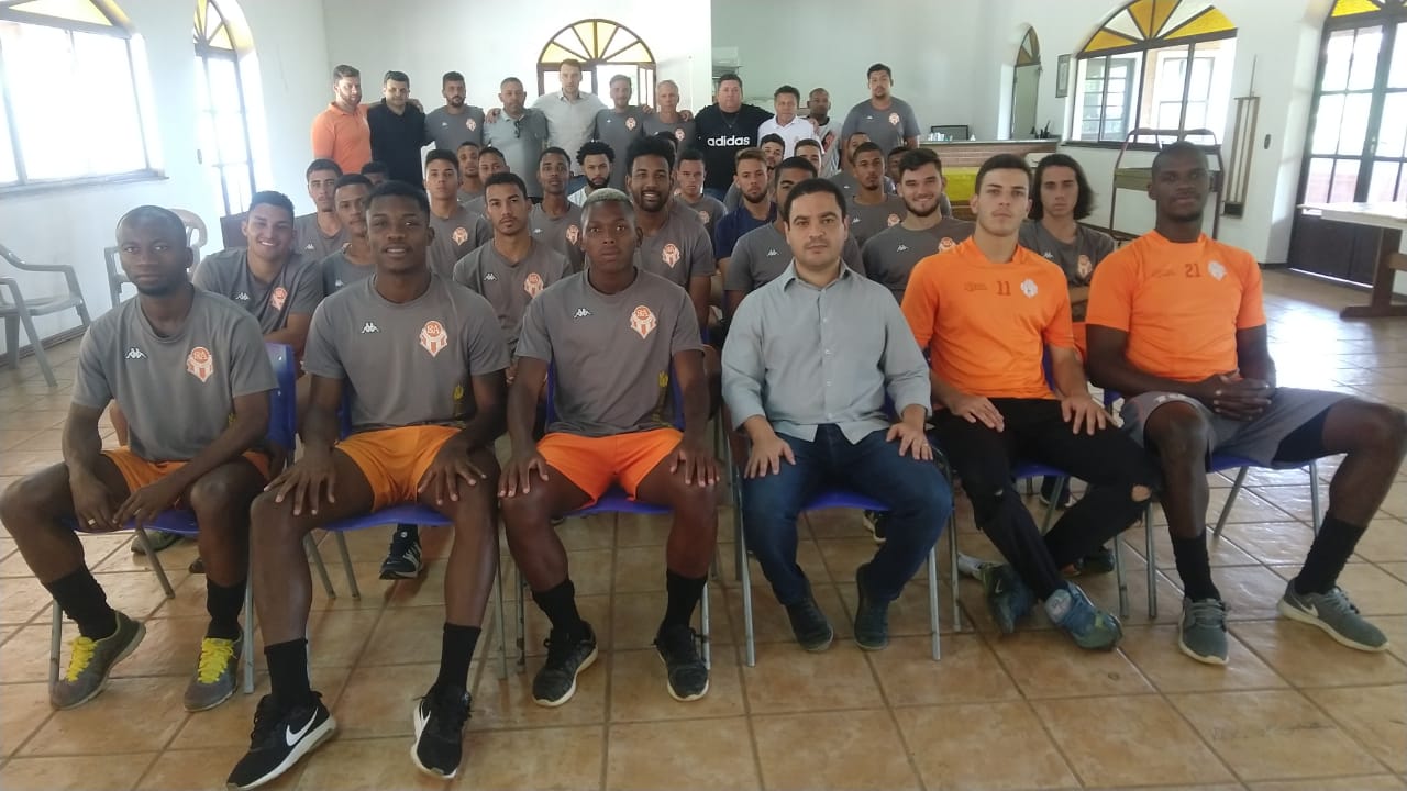 Gerente de Integração da Federação Paulista, Renato Almeida visita CT do Atibaia