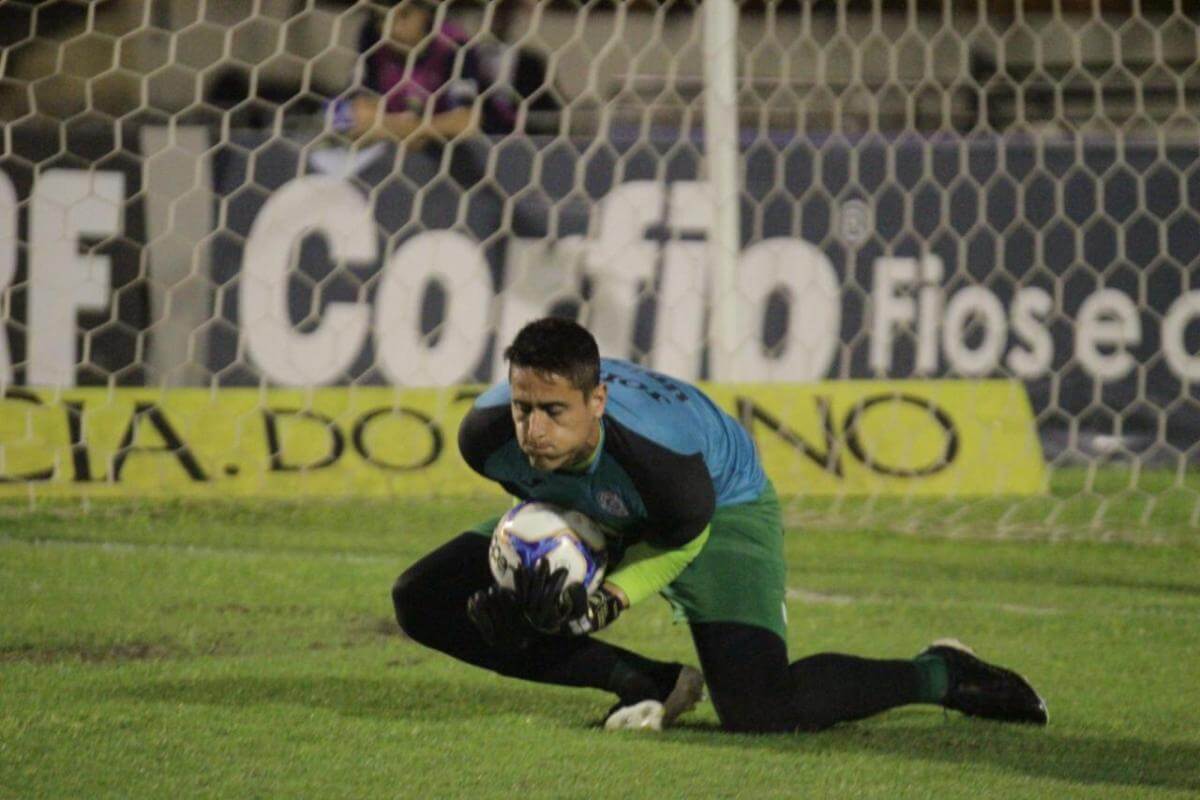 Série B: Goleiro campeão brasileiro, Rena Rocha deixa o São Bento
