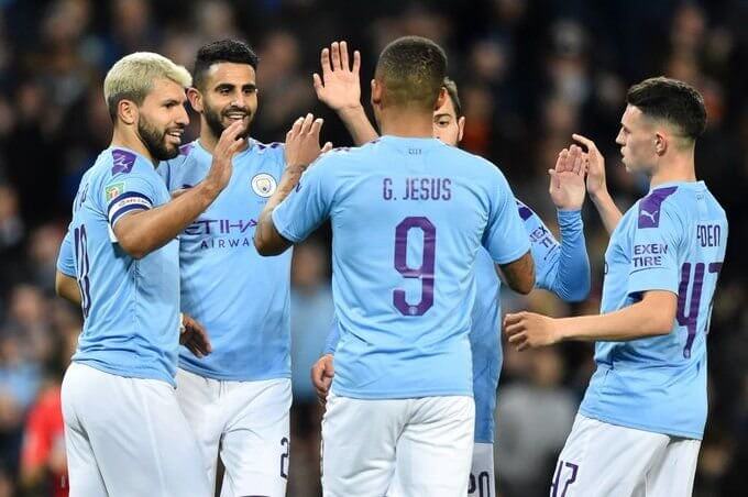 COPA DA LIGA INGLESA: Em ritmo de treino, argentinos garantem City nas quartas