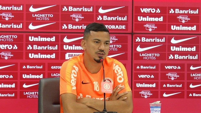 Lindoso descarta clima de revanche no Inter contra o Athletico-PR na quinta-feira