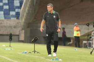 Série B: Jogadores do Coritiba se dizem envergonhados e Jorginho pede 'malandragem'