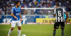 Botafogo x Cruzeiro - Duelo de gigantes na luta contra o rebaixamento no Brasileirão