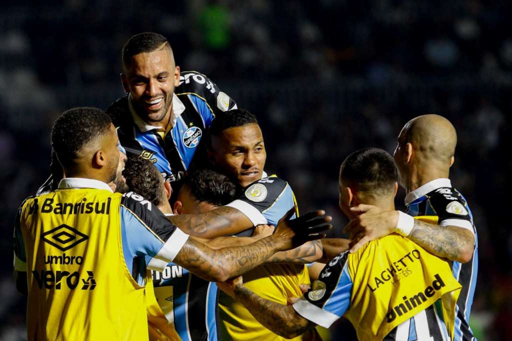 Vasco 1 x 3 Grêmio - Tricolor vira em São Januário e entra no G6 2 0002050426540 img