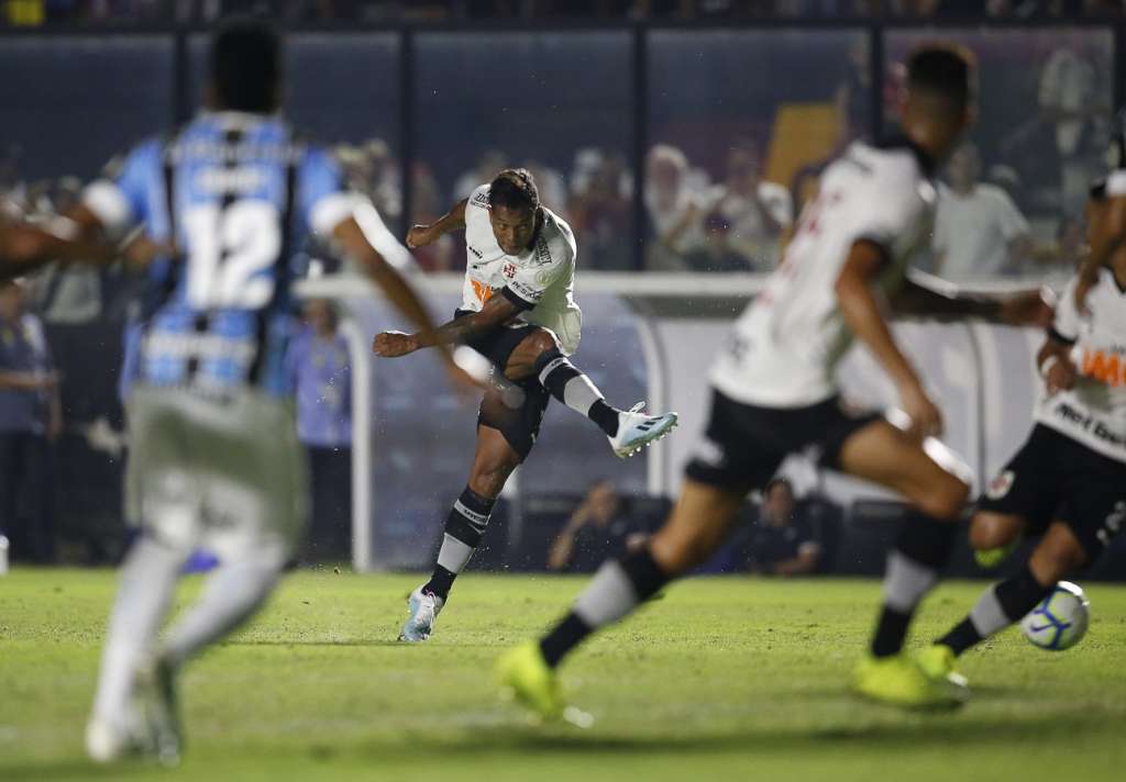 Vasco 1 x 3 Grêmio - Tricolor vira em São Januário e entra no G6 3 0002050426552 img