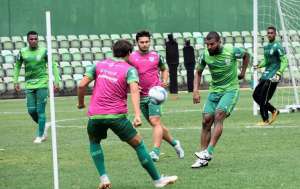 Série B: Sem trio, América intensifica treino para duelo contra Ponte Preta