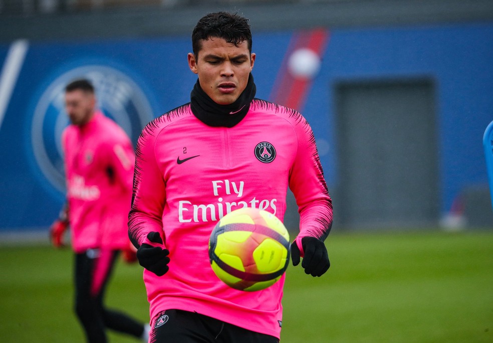 Francês: Thiago Silva desfalcará PSG diante do Dijon nesta sexta-feira