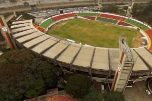 Deteriorado por eventos, campo do Canindé será reformado