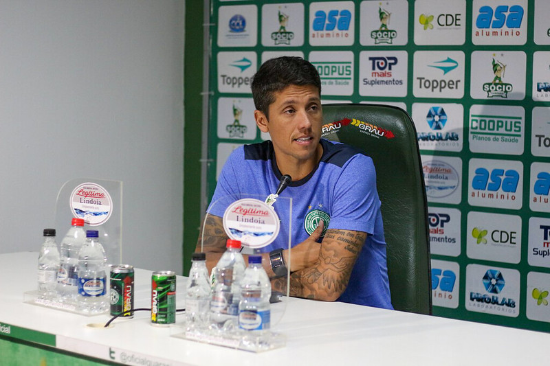 Apesar de vitória, Carpini contém euforia no Guarani e explica ‘surpresa’ na escalação