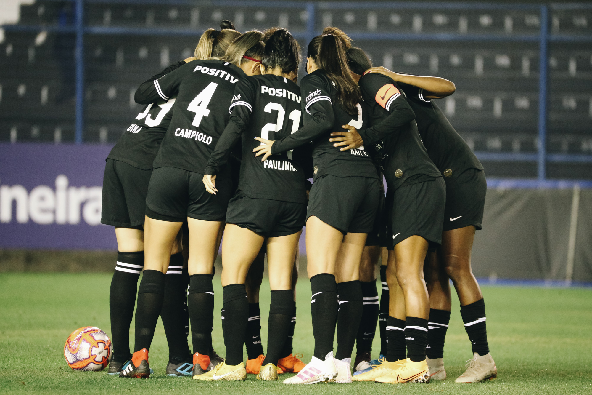 PAULISTÃO FEMININO: São Paulo e Corinthians iniciam decisão no sábado