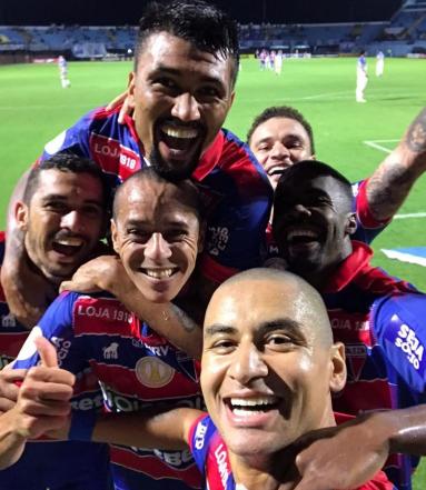 Selfie do Fortaleza contra o Avaí