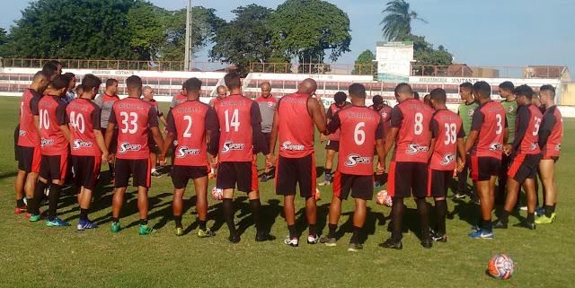 Caucaia e Atlético têm jogo decisivo neste domingo no Estádio Raimundão