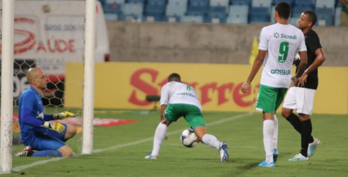 Cuiabá abriu placar logo no começo em cima do Bragantino