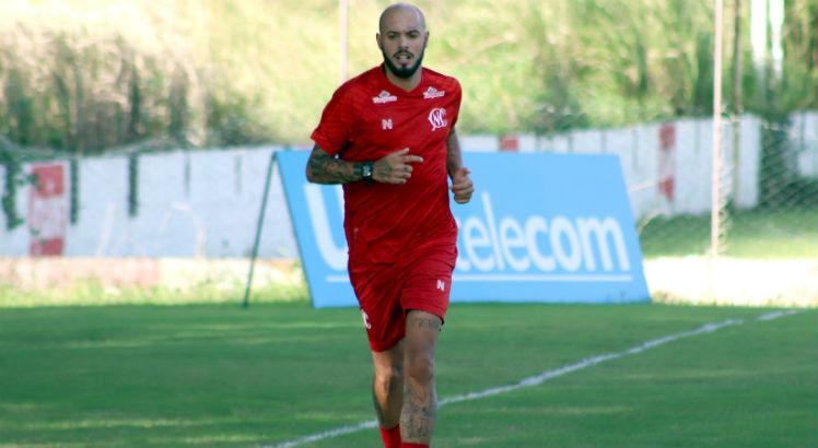 Após apenas dois jogos, atacante ex-Santos e Flamengo não deve ficar no Náutico