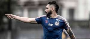 Lateral vê Santos de 2010 melhor do que o Flamengo de 2019: 'Jogava mais bonito'