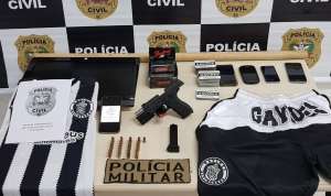 Polícia apreende arma em sede de torcida do Figueirense durante operação