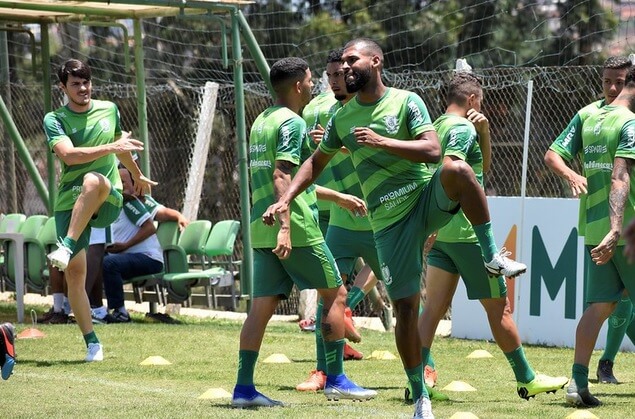 Série B: De olho no G4, América-MG faz confronto direto com o Paraná