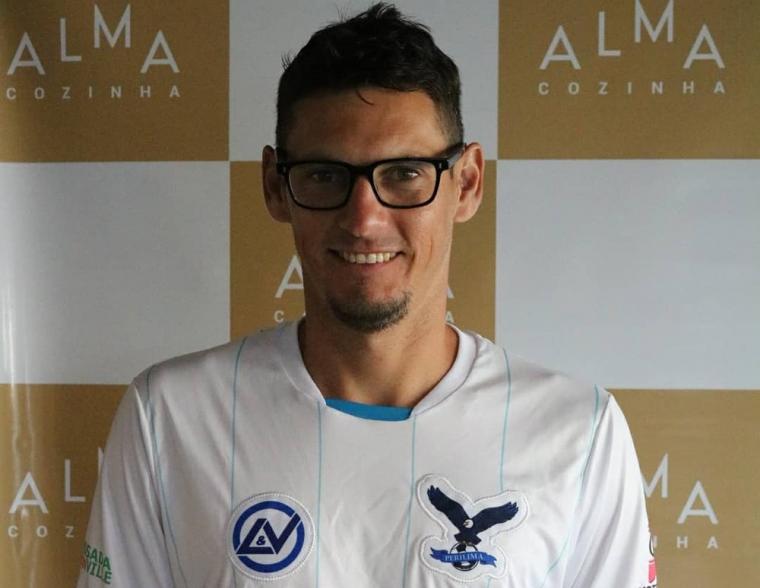 Paraibano: Perilima contrata ex-lateral da URT-MG, que estava na Polônia