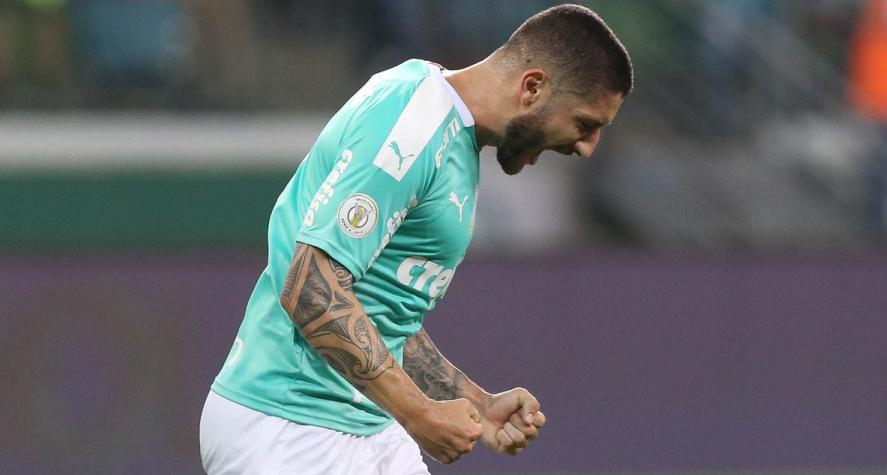 Meia do Palmeiras elogia Fla e diz ter ficado surpreso com goleada sobre Corinthians