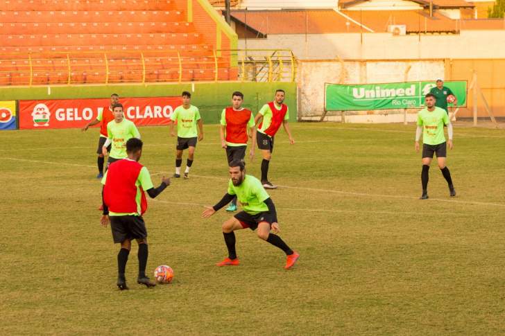 Paulista A3: Após acertar com técnico, Velo Clube renova com a base titular de 2019