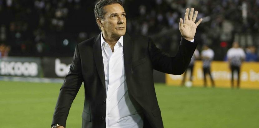Luxemburgo perde lateral Henrique e dois meias contra o Palmeiras