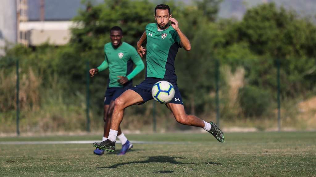 Fora destas discussões, o técnico Marcão terá dois reforços para enfrentar o time paulista