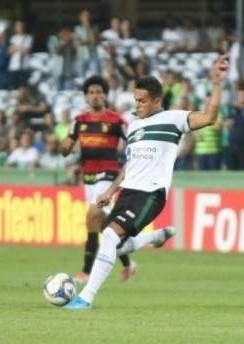 Com pobreza de Sport e Coritiba, Ponte desperdiça chance de ouro para acesso