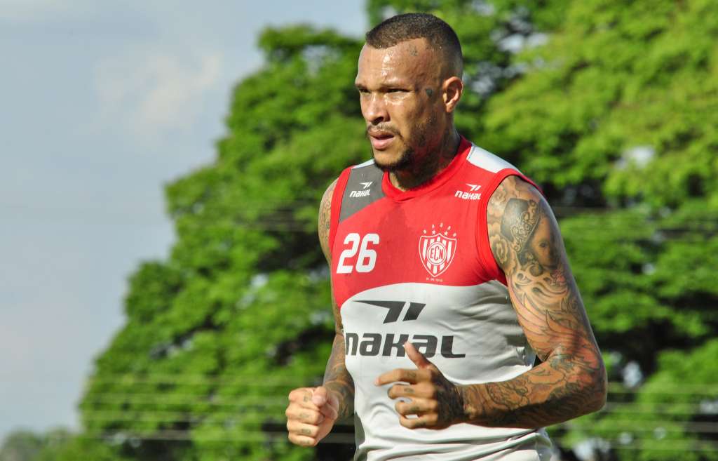 França fez seu primeiro treino em seu retorno ao Noroeste (Foto: Bruno Freitas/Noroeste)