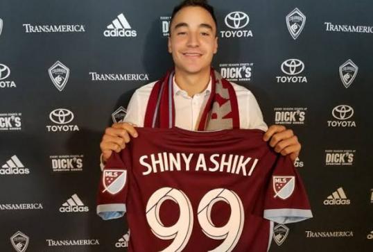 Eleito melhor calouro do ano, filho de Roberto Shinyashiki brilha nos EUA