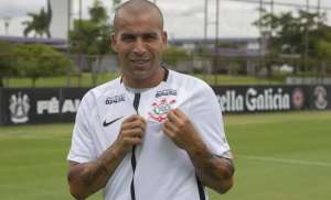 Sheik explica saída do Corinthians: 'Entendi que já não estava colaborando mais'