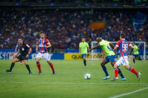 Bahia recebe Chapecoense para encerrar jejum e voltar a sonhar com o G6