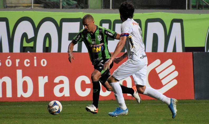 América perde para o Paraná - Mourão Panda/América